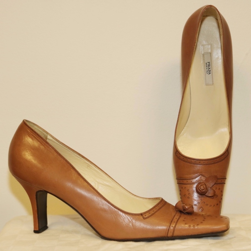 Prada Pumps